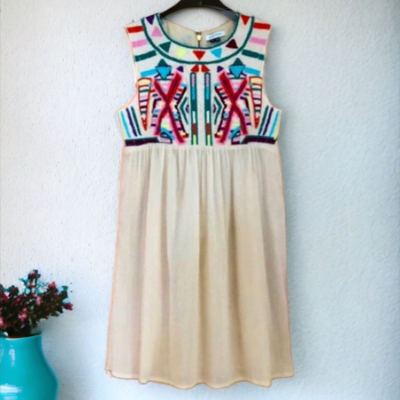 ANTHROPOLOGIE BY GRYPHON  EMBROIDERED DRESS SIZE MEDIUM - Picture 5 of 14